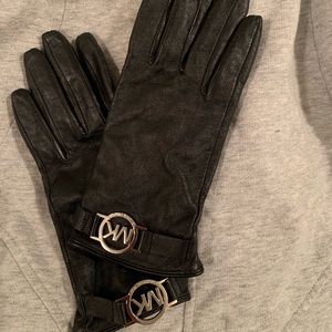 Michael kor gloves